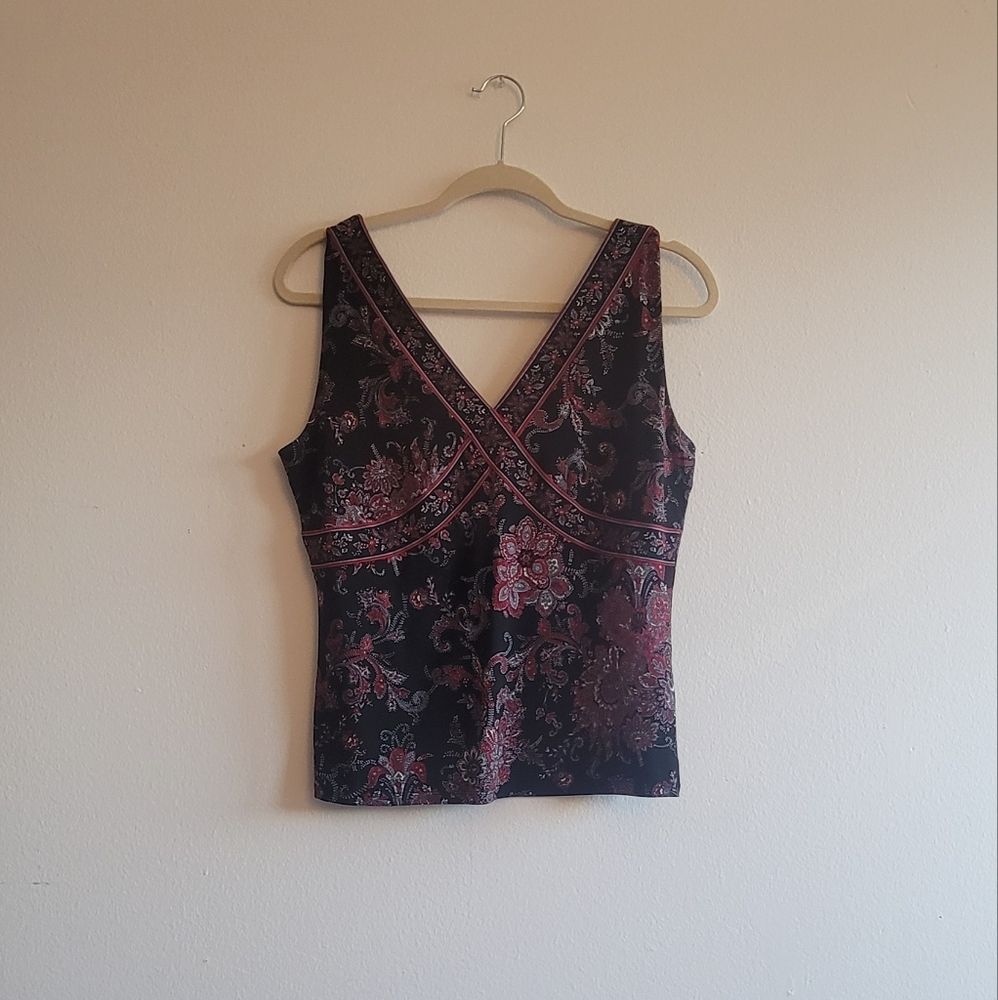 paisley inspired black and red Tahari top